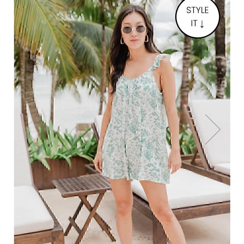 Pink Lily Sage Romper - Picture 2 of 7